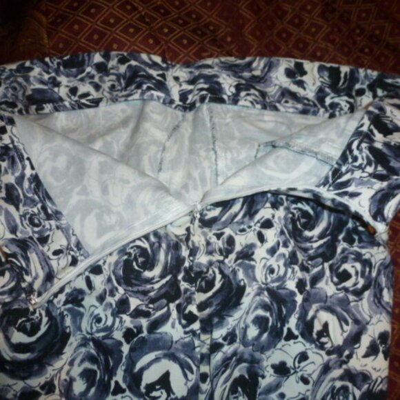 Sale ✨ Hillard & Hanson Stretch Capri Pants | Women’s Size 6 ✨ - Picture 5 of 11